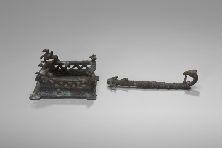 034620, 1933.634a, 1933.634b